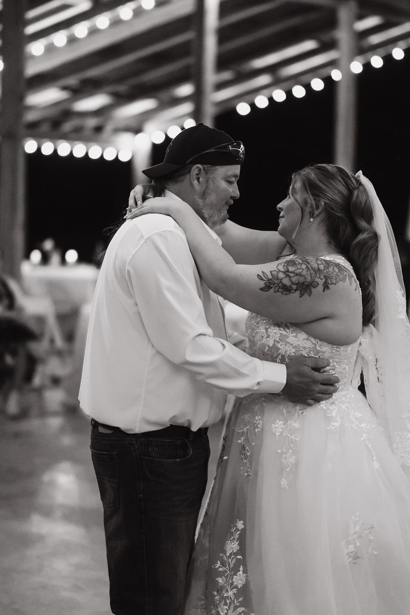 Slow dance, black and white